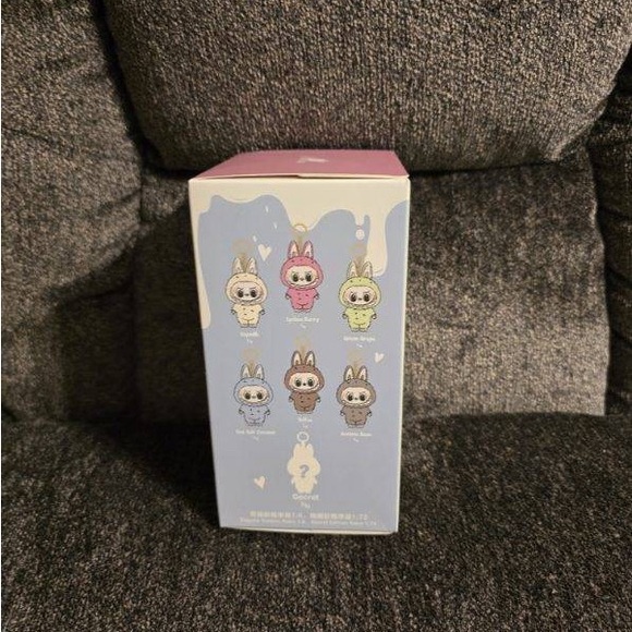 Exciting Macaron Vinyl Face Labubu Sea Salt Coconut - Picture 4 of 8